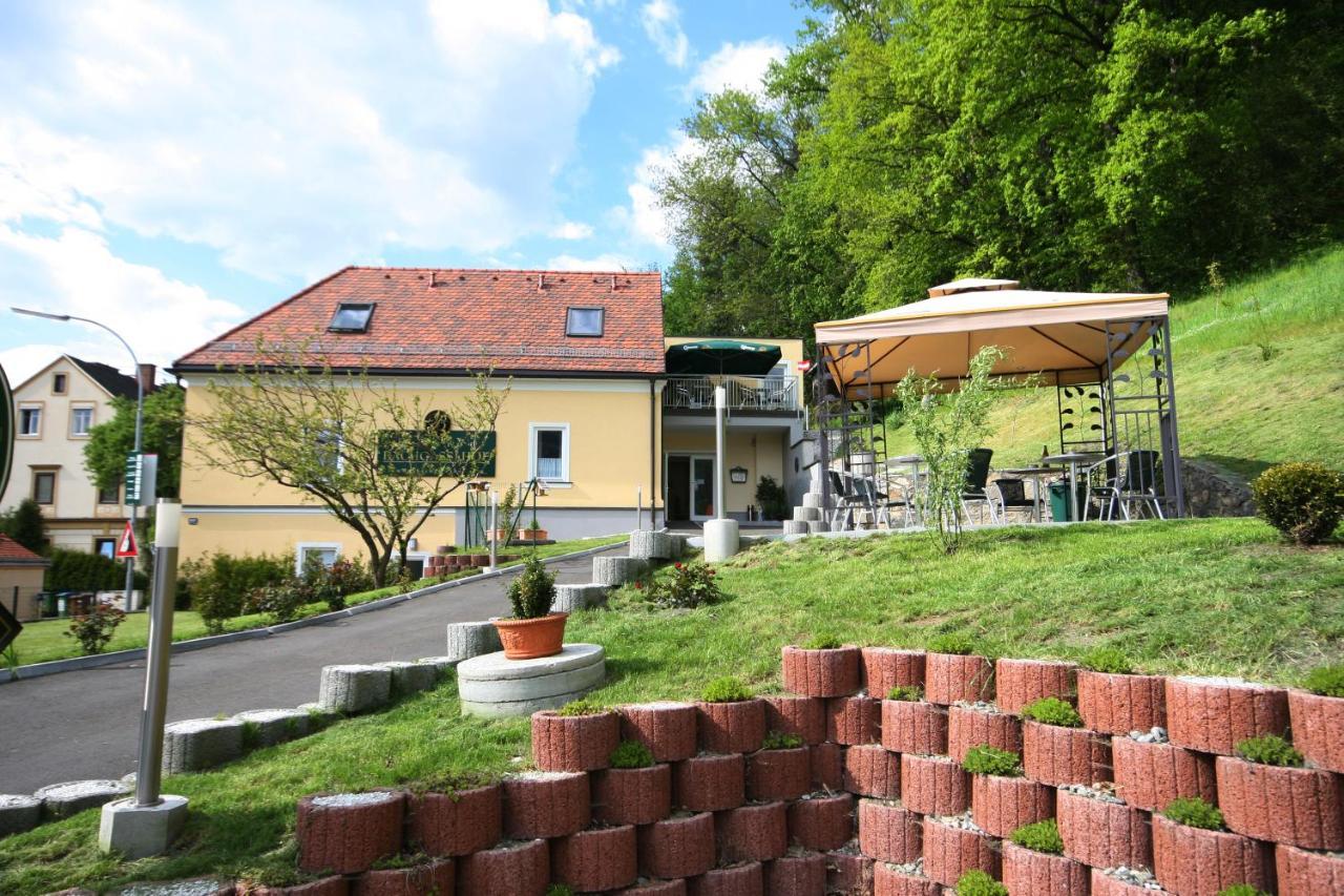 Goesser Bachgasslhof -- Bed And Breakfast -- Apartments Leoben  Exterior photo