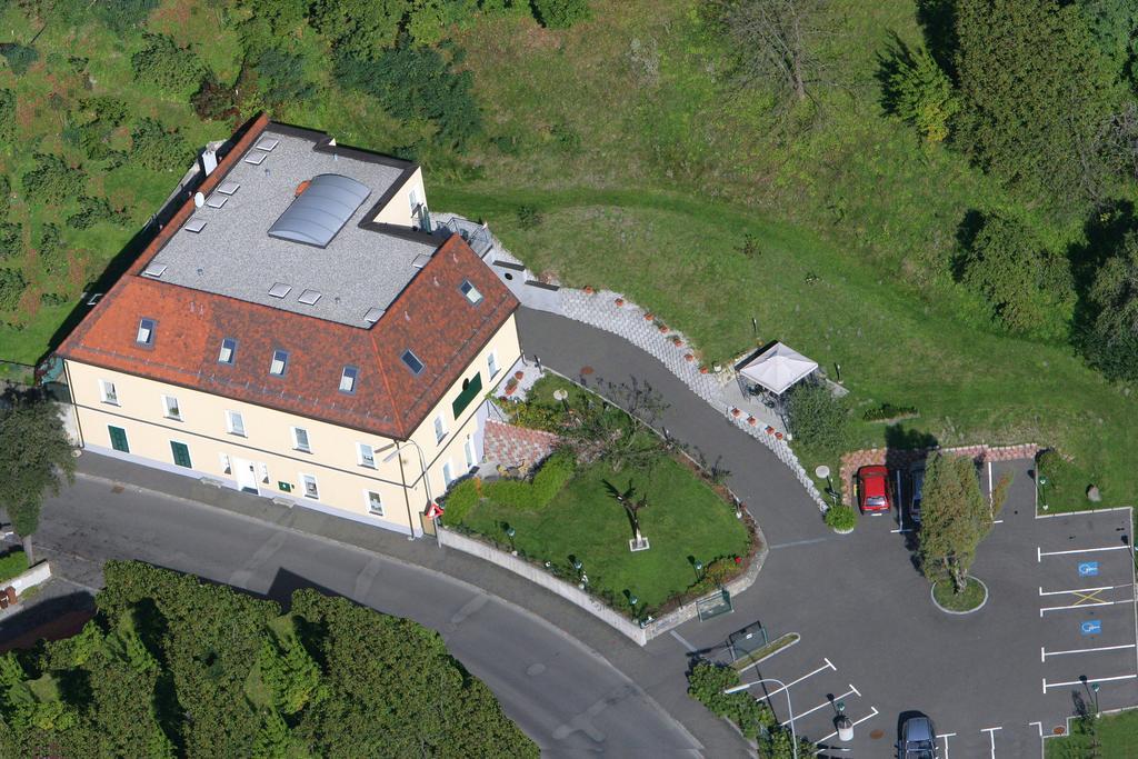Goesser Bachgasslhof -- Bed And Breakfast -- Apartments Leoben  Exterior photo
