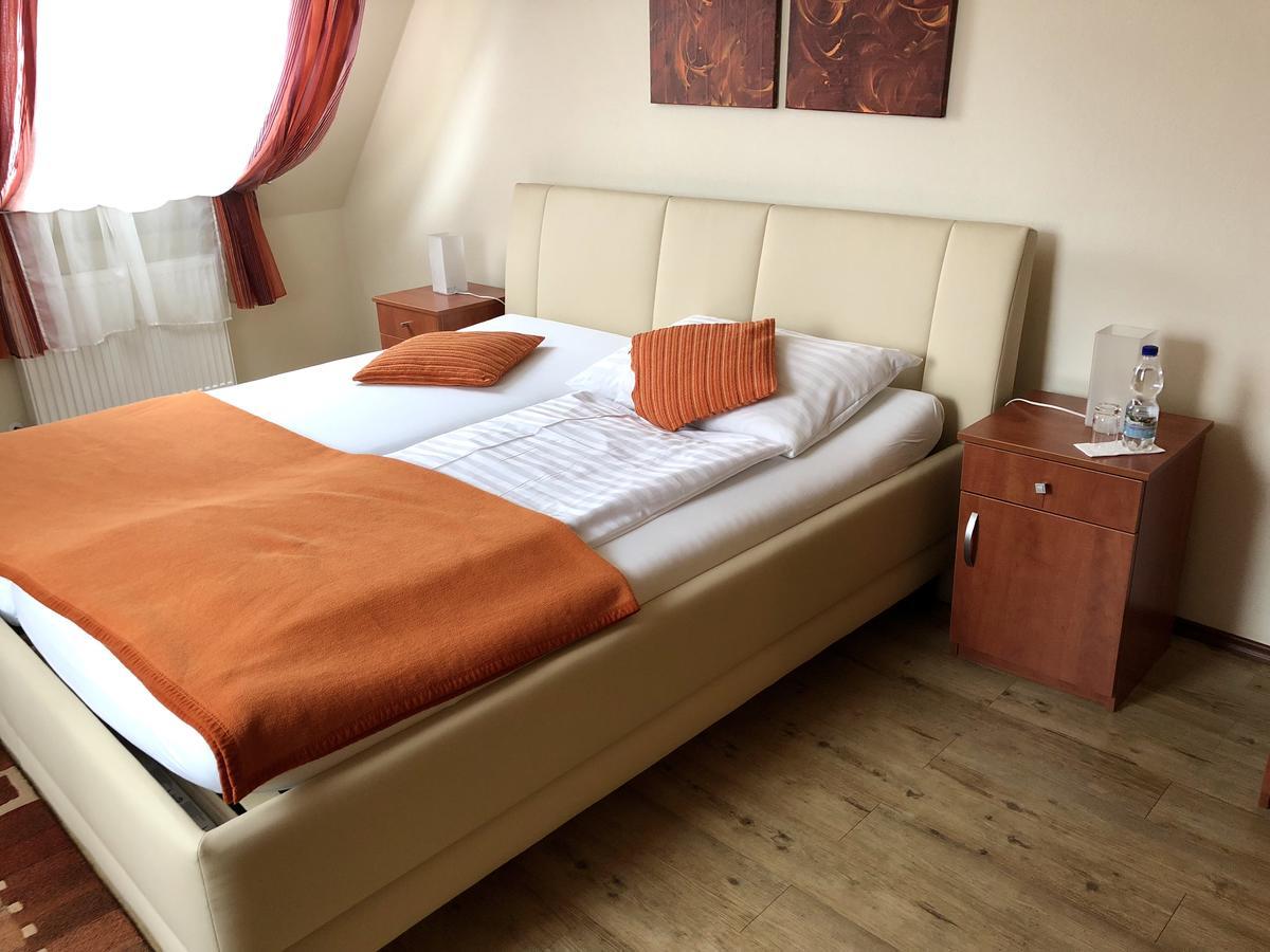 Goesser Bachgasslhof -- Bed And Breakfast -- Apartments Leoben  Exterior photo